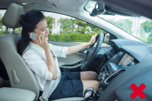 Sử dụng điện thoại khi đang lái xe: Hiểm hoạ khôn lường!